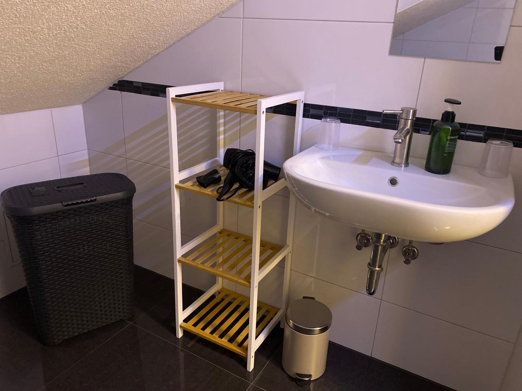 Deluxe Business Suite Mit Netflix Premium & Parkplatz, Zentral Zu Audi & Schwarz Gruppe With 2 Bedrooms Bad Friedrichshall Εξωτερικό φωτογραφία