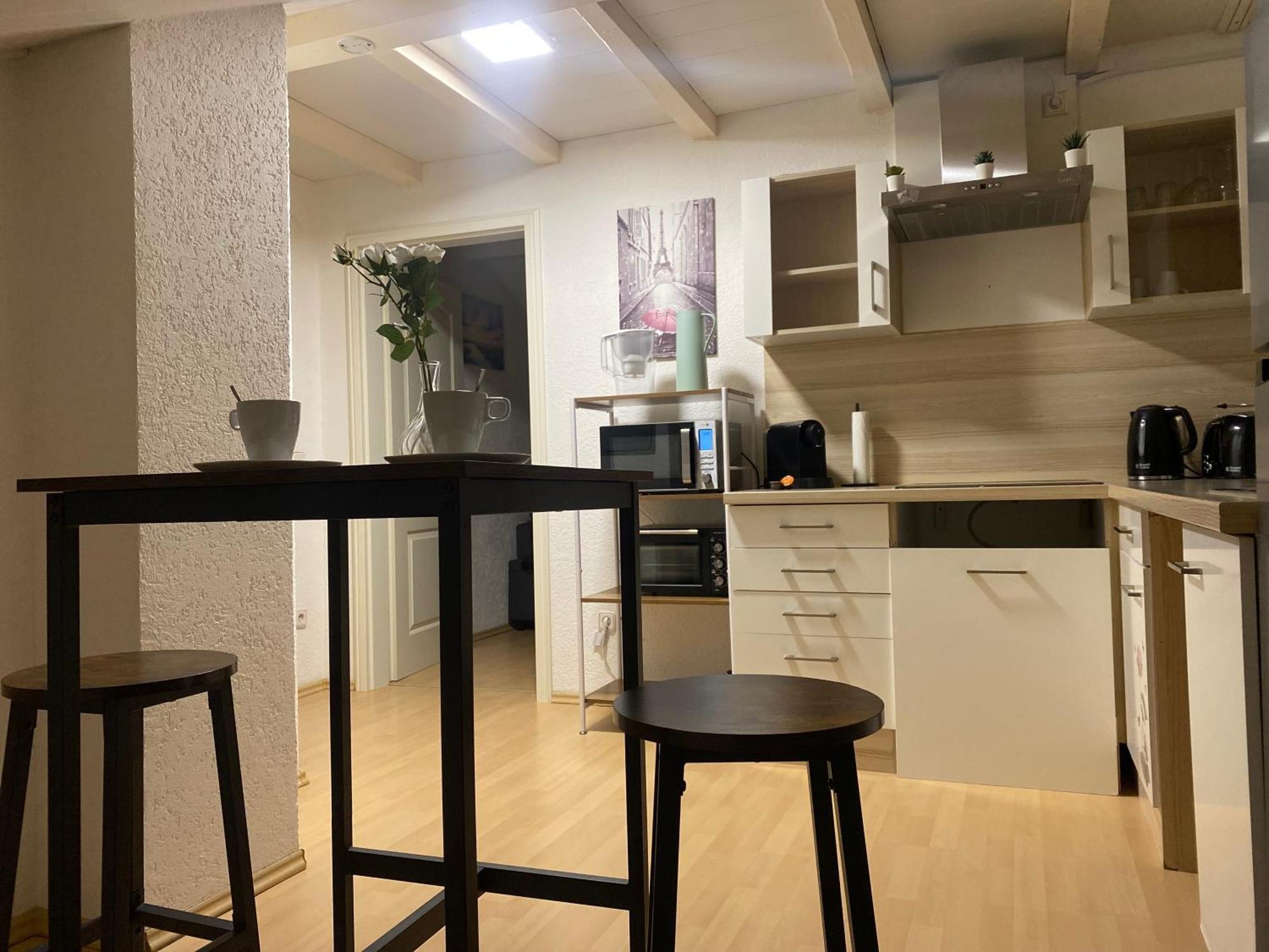 Deluxe Business Suite Mit Netflix Premium & Parkplatz, Zentral Zu Audi & Schwarz Gruppe With 2 Bedrooms Bad Friedrichshall Εξωτερικό φωτογραφία