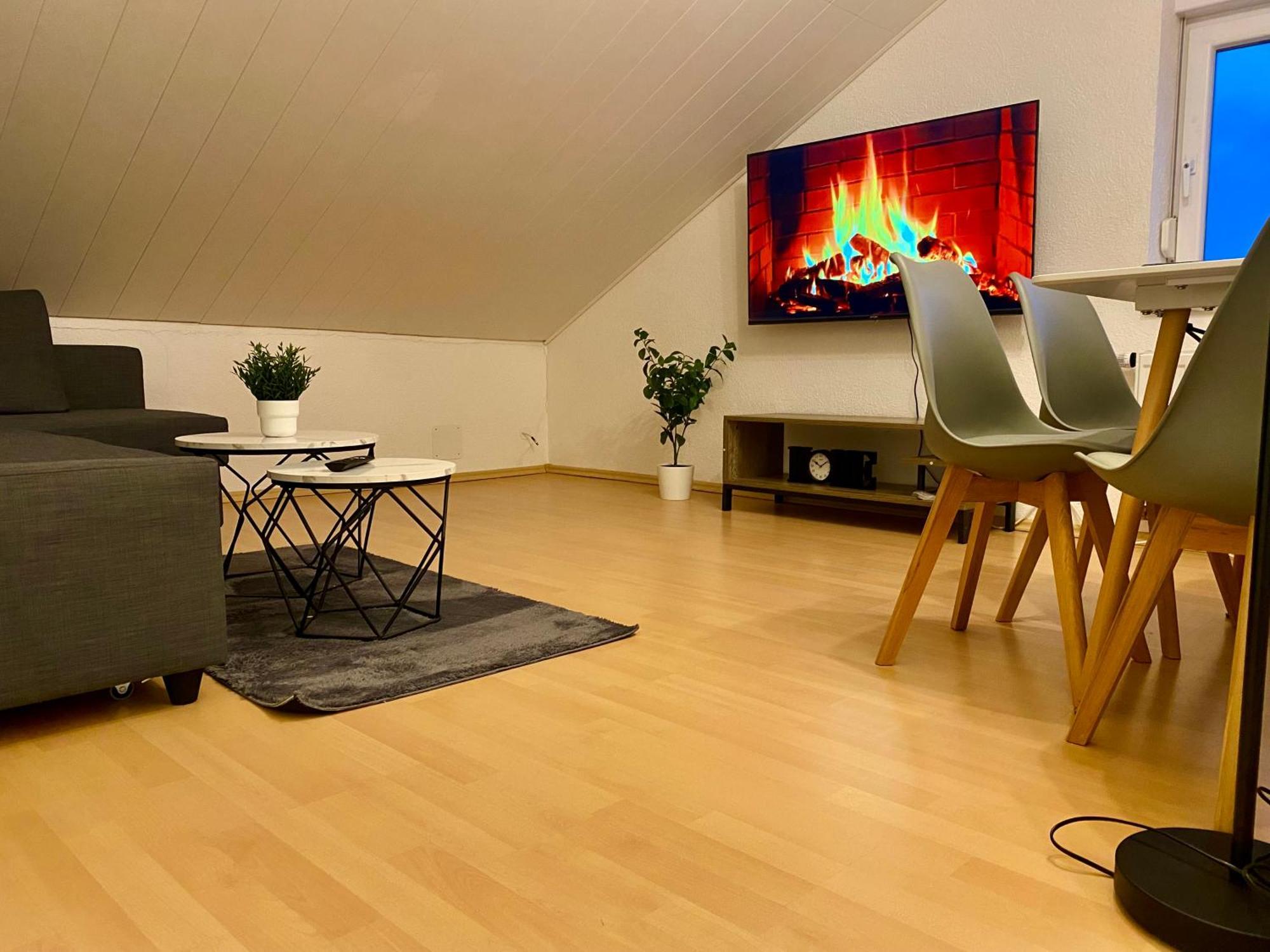 Deluxe Business Suite Mit Netflix Premium & Parkplatz, Zentral Zu Audi & Schwarz Gruppe With 2 Bedrooms Bad Friedrichshall Εξωτερικό φωτογραφία